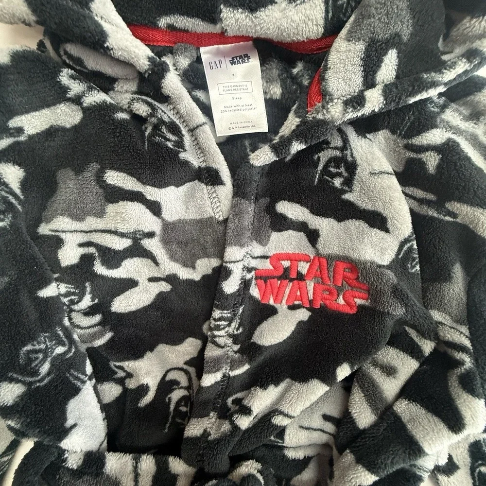 GAP Star Wars Kids Robe Darth Vader Hooded Fleece Belt Sz 8‎ Gray